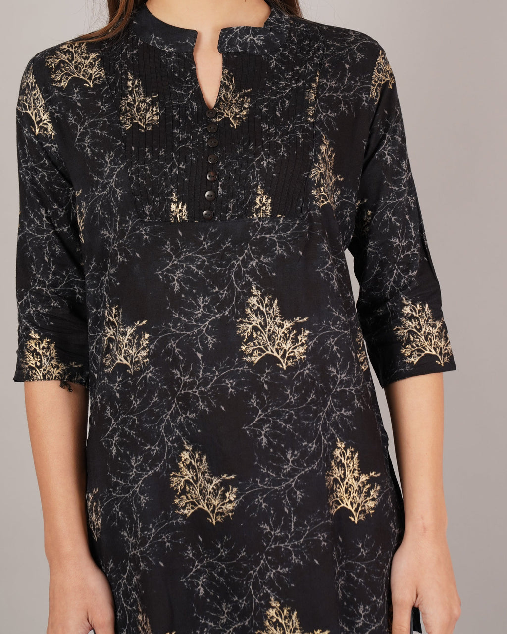 Jaitra Apparels Women Printed Rayon Straight Kurta (Black) | Grocsy