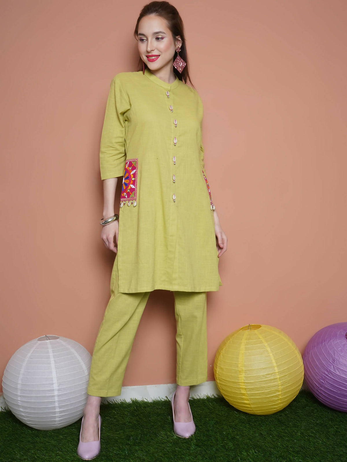 Women Republic Green Cotton Kurta Set With Embroidered Pockets | Grocsy