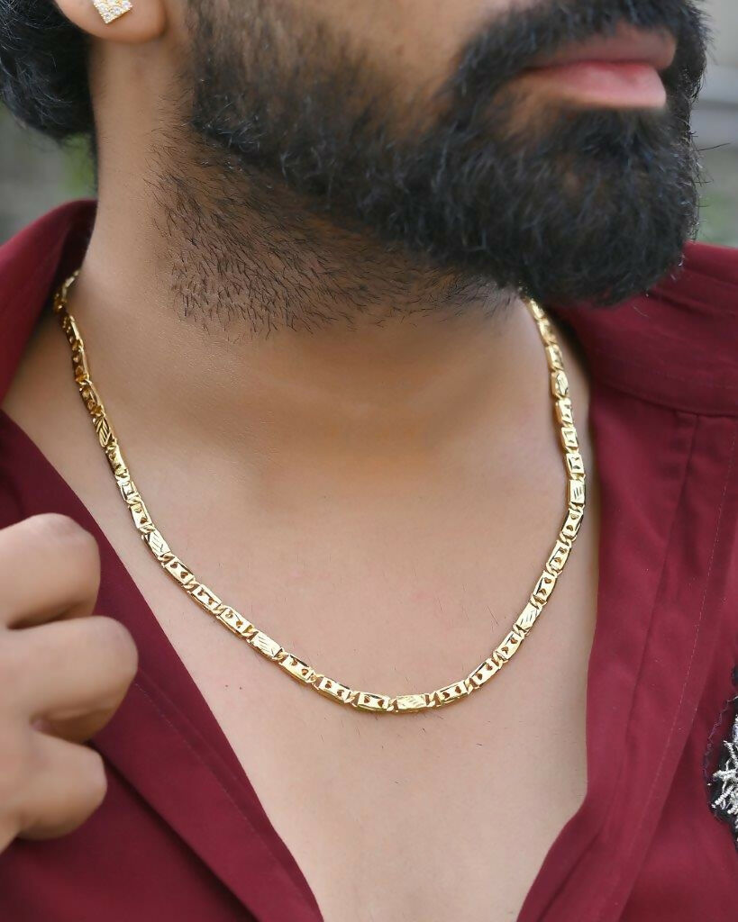 VOJ Gold-Polished Biscuit Chain With Hearts | Grocsy