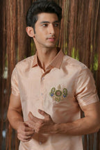 Dusky Pink Kanjivaram Machien Embroidered Pattu Set by Hilo Design | Grocsy