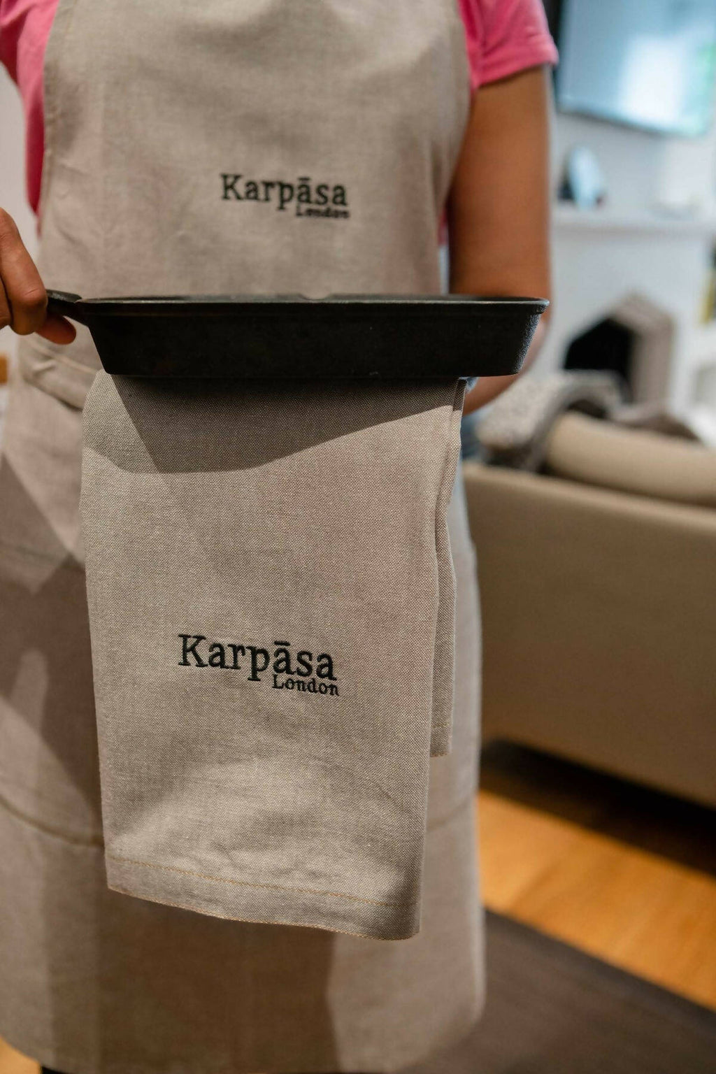 Karpasa London Organic Cotton Apron | Grocsy