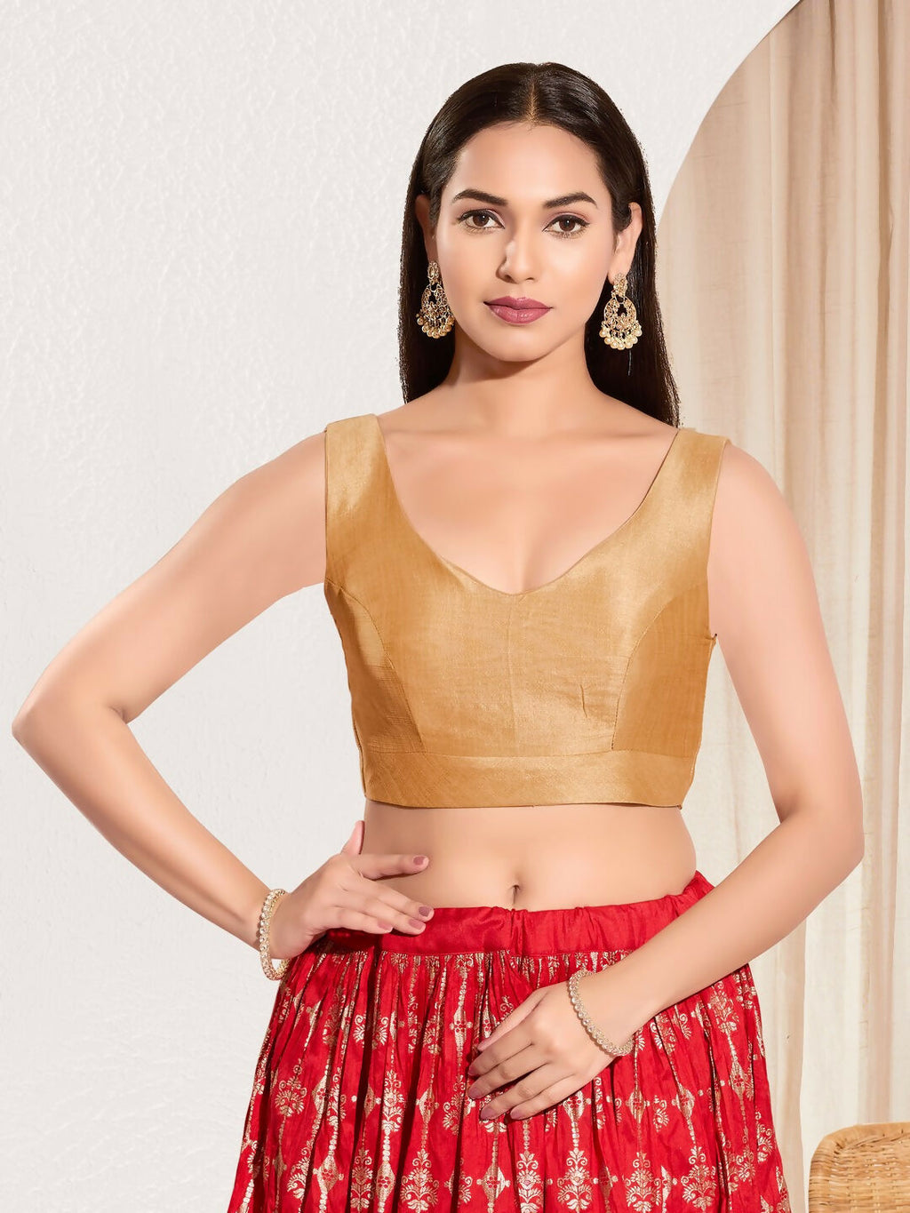 Joban Fashion Gold Mulberry Silk Padded Blouse With Round Neck Sleeveless | Grocsy
