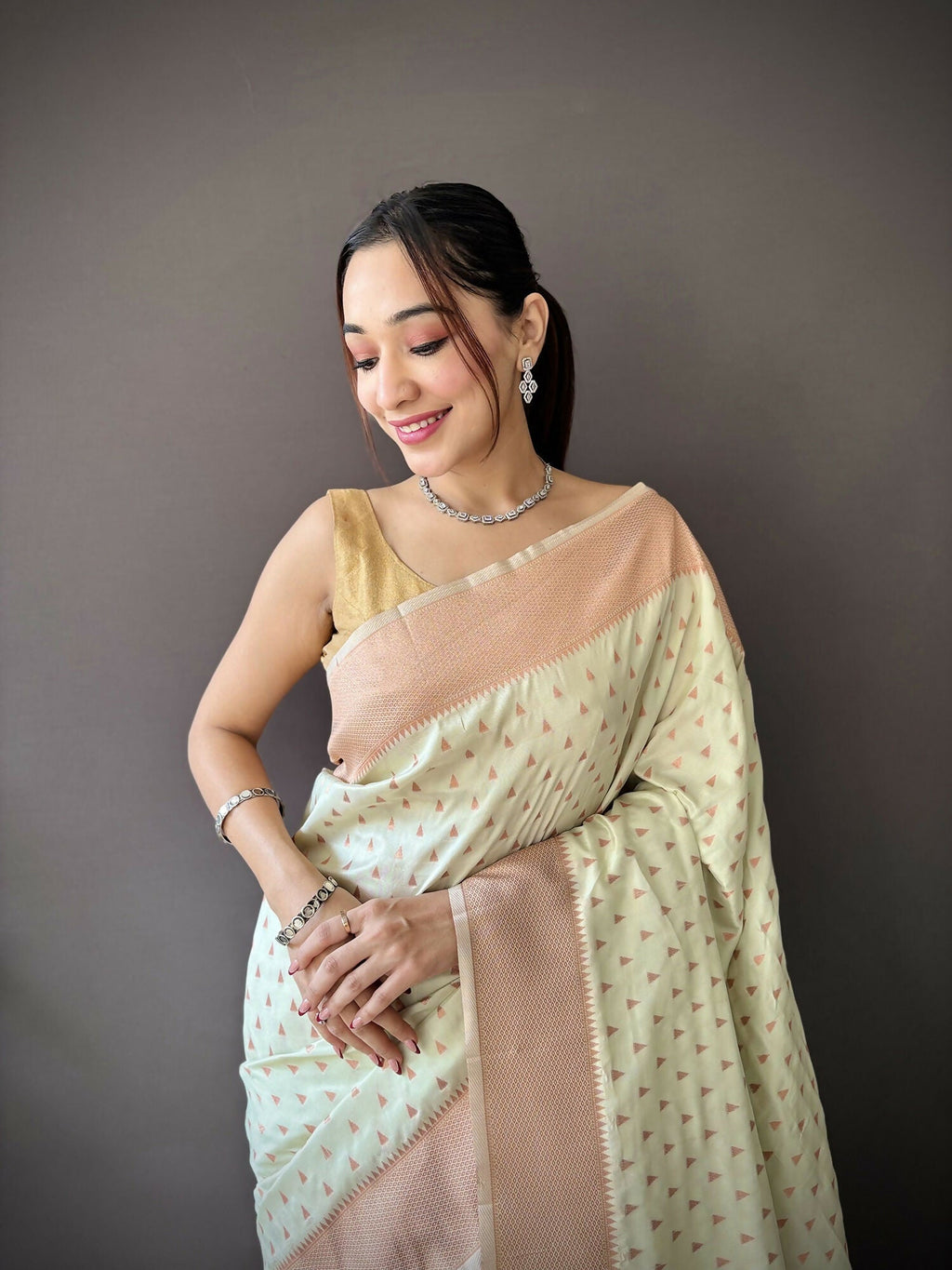 Joban Fashion Beige Jacquard Butti Soft Lichi Silk Paithani Saree | Grocsy
