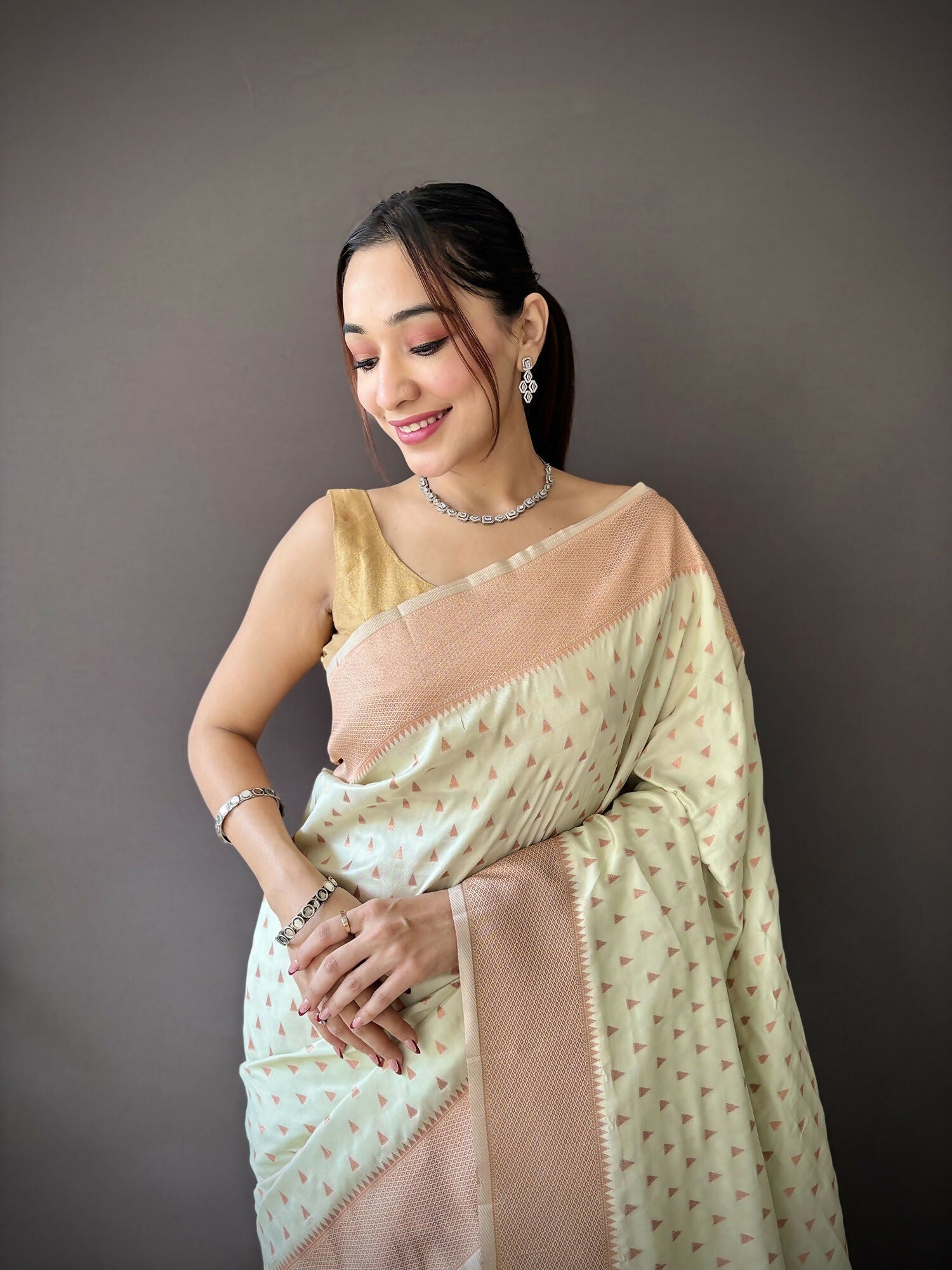 Joban Fashion Beige Jacquard Butti Soft Lichi Silk Paithani Saree | Grocsy