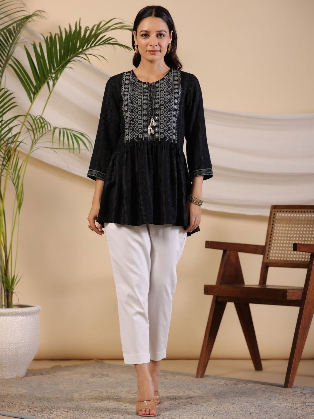 Juniper Women's Black Geometric Printed Rayon Tunic With Thread Work | Grocsy