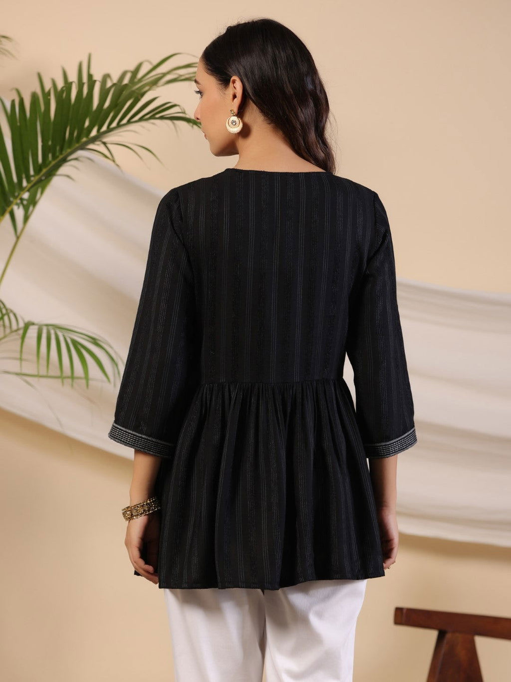 Juniper Women's Black Geometric Printed Rayon Tunic With Thread Work | Grocsy