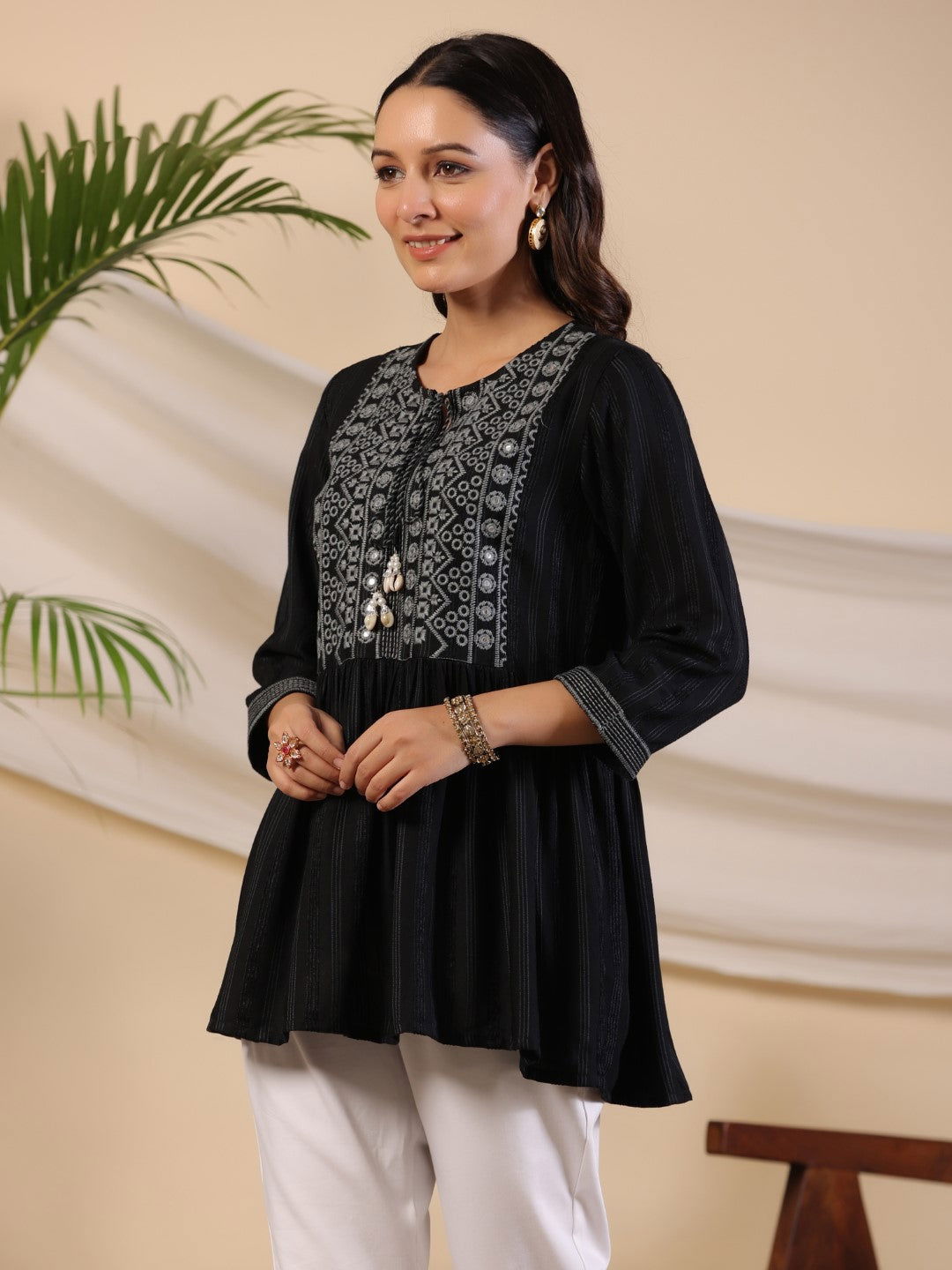 Juniper Women's Black Geometric Printed Rayon Tunic With Thread Work | Grocsy
