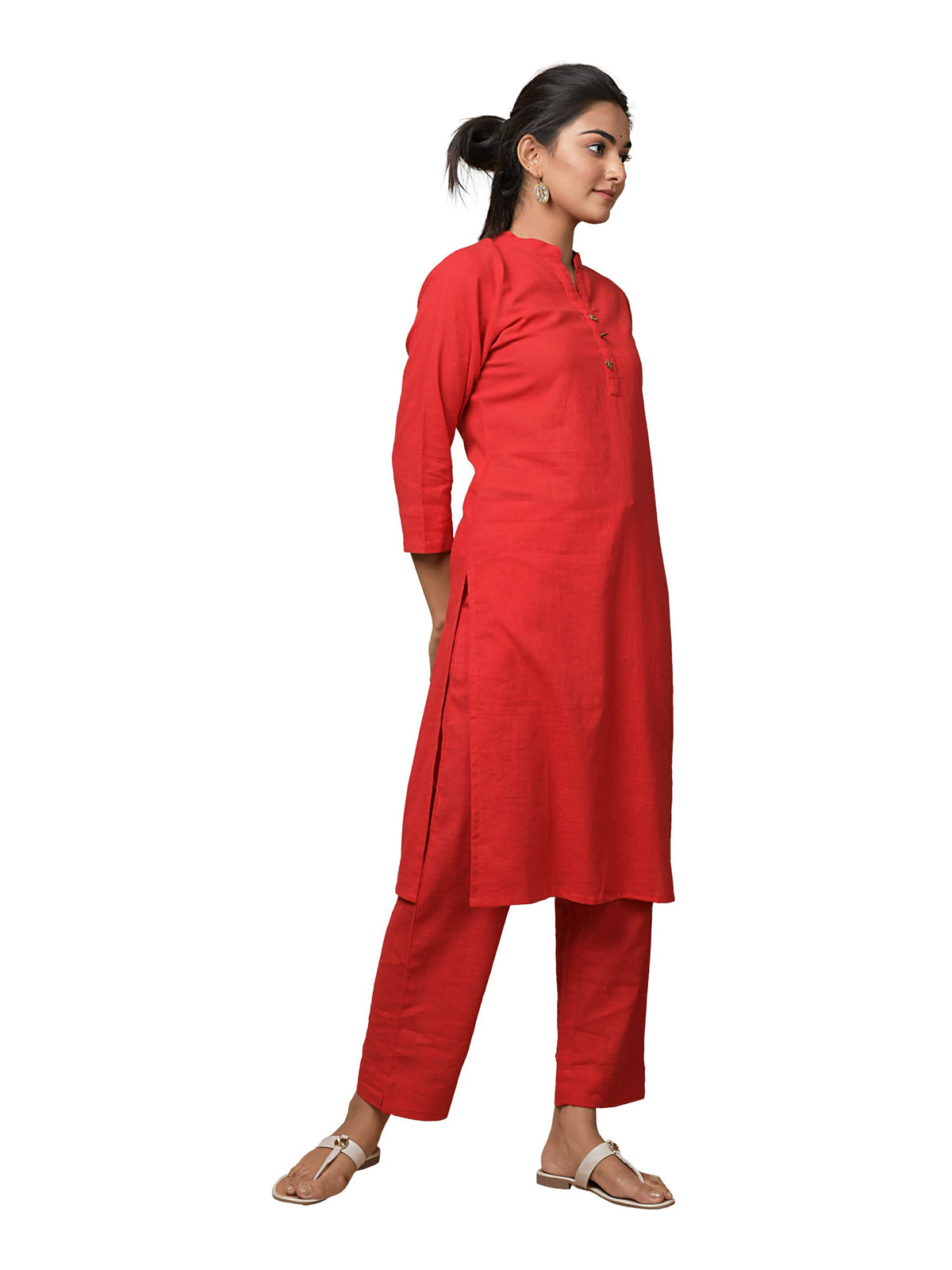 Kaajh Women's Red Solid Metal Embellishment Kurta | Grocsy