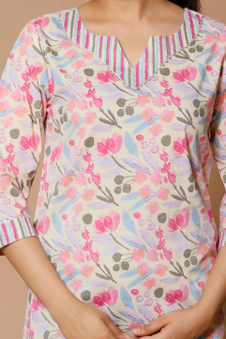 Miravan Women's Floral Printed Pure Cotton Pink Kurti | Grocsy