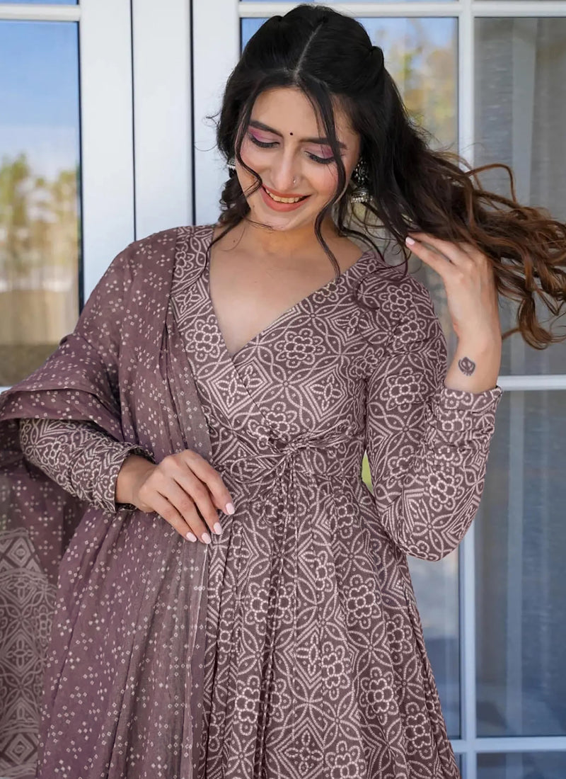 Vegaa Fashion Onion Pink Pure Muslin Digital Printed Designer Salwar Suit | Grocsy