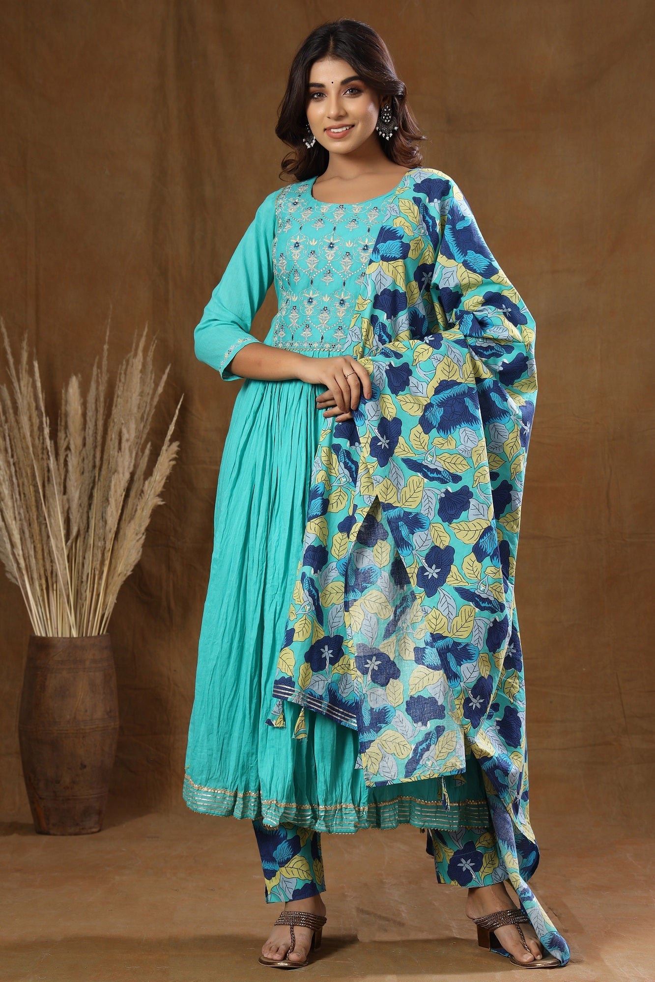 Kaajh Women's Turquoise Floral Print Anarkali Suit Set | Grocsy