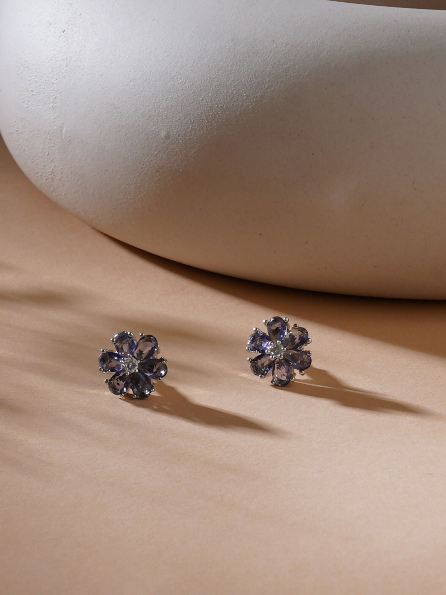 stone stud (grey) - Ruby Raang | Grocsy