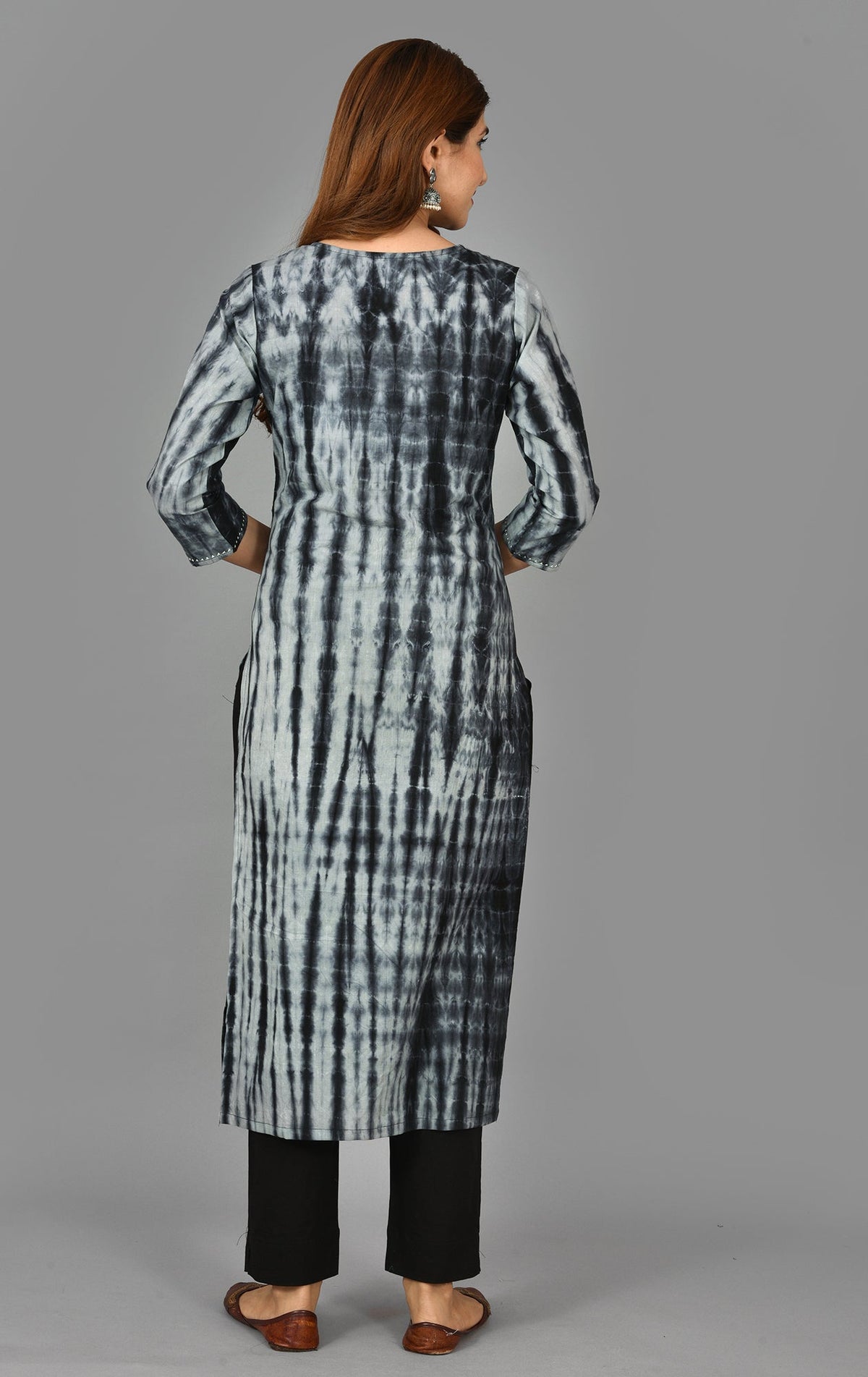 Kaajh Women's Black Tie Dye Kurta | Grocsy
