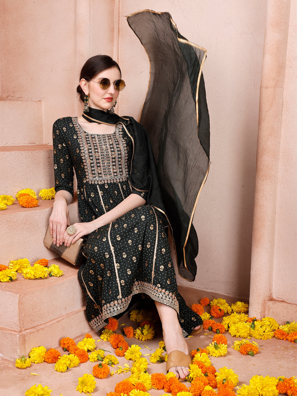Nayra Cut Embroidered Kurta With Pant And Dupatta Set, Multicolor - Hiral Fashion | Grocsy