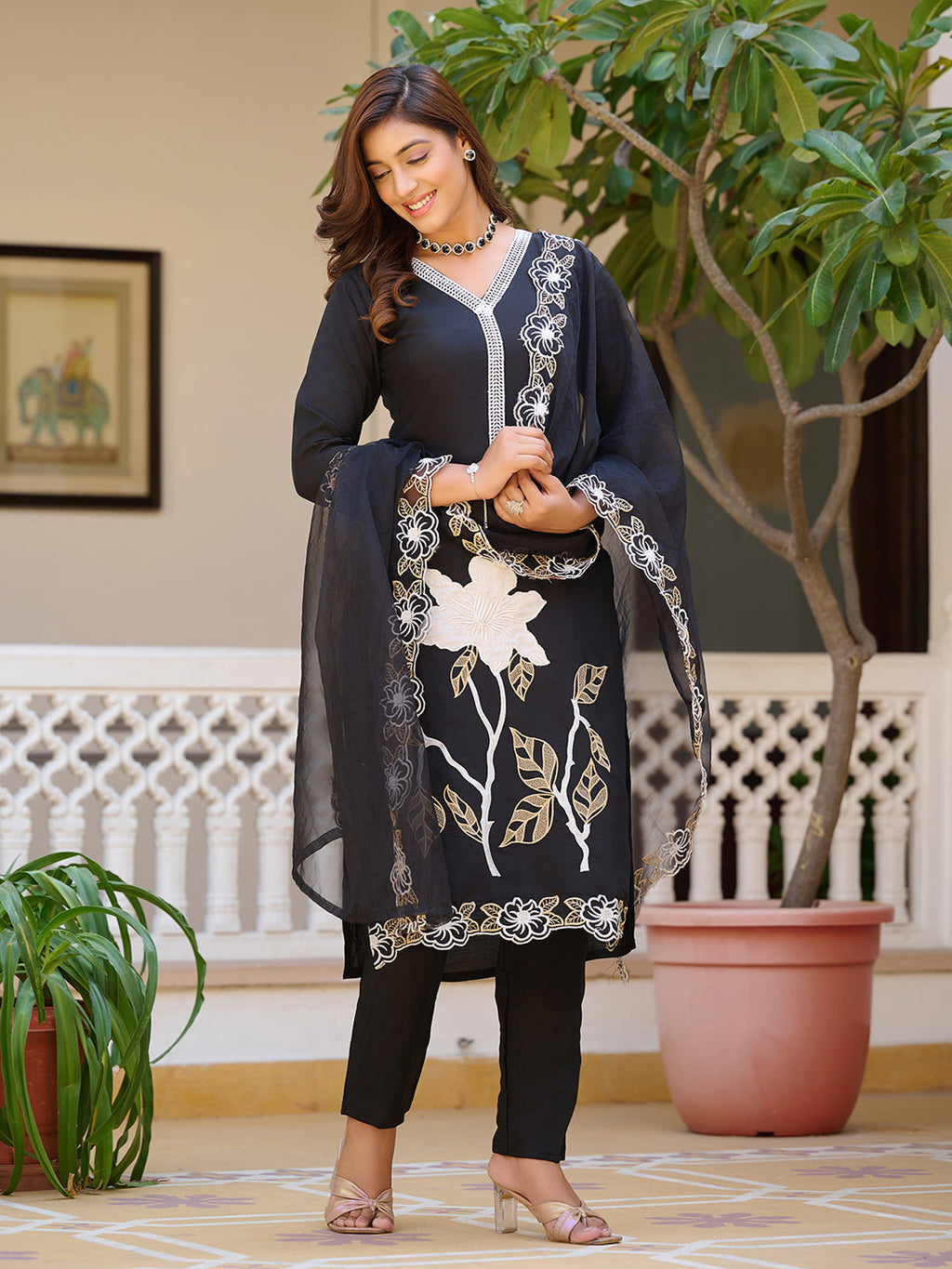 Embroidered Kurta With Pant & Embroidered Cut Work Organza Dupatta, Black - Hiral Fashion | Grocsy