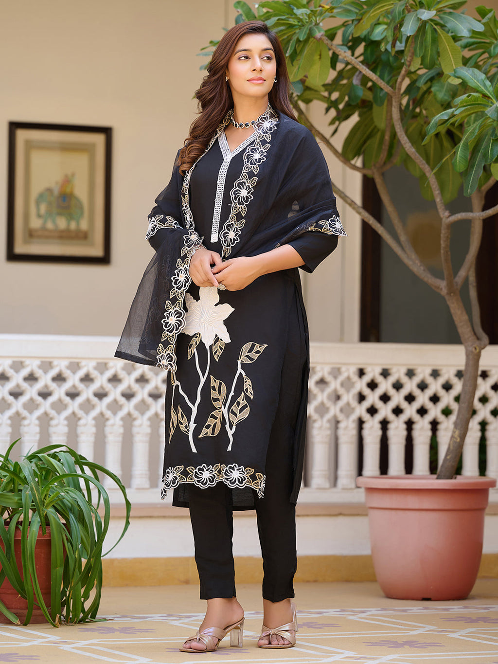 Embroidered Kurta With Pant & Embroidered Cut Work Organza Dupatta, Black - Hiral Fashion | Grocsy
