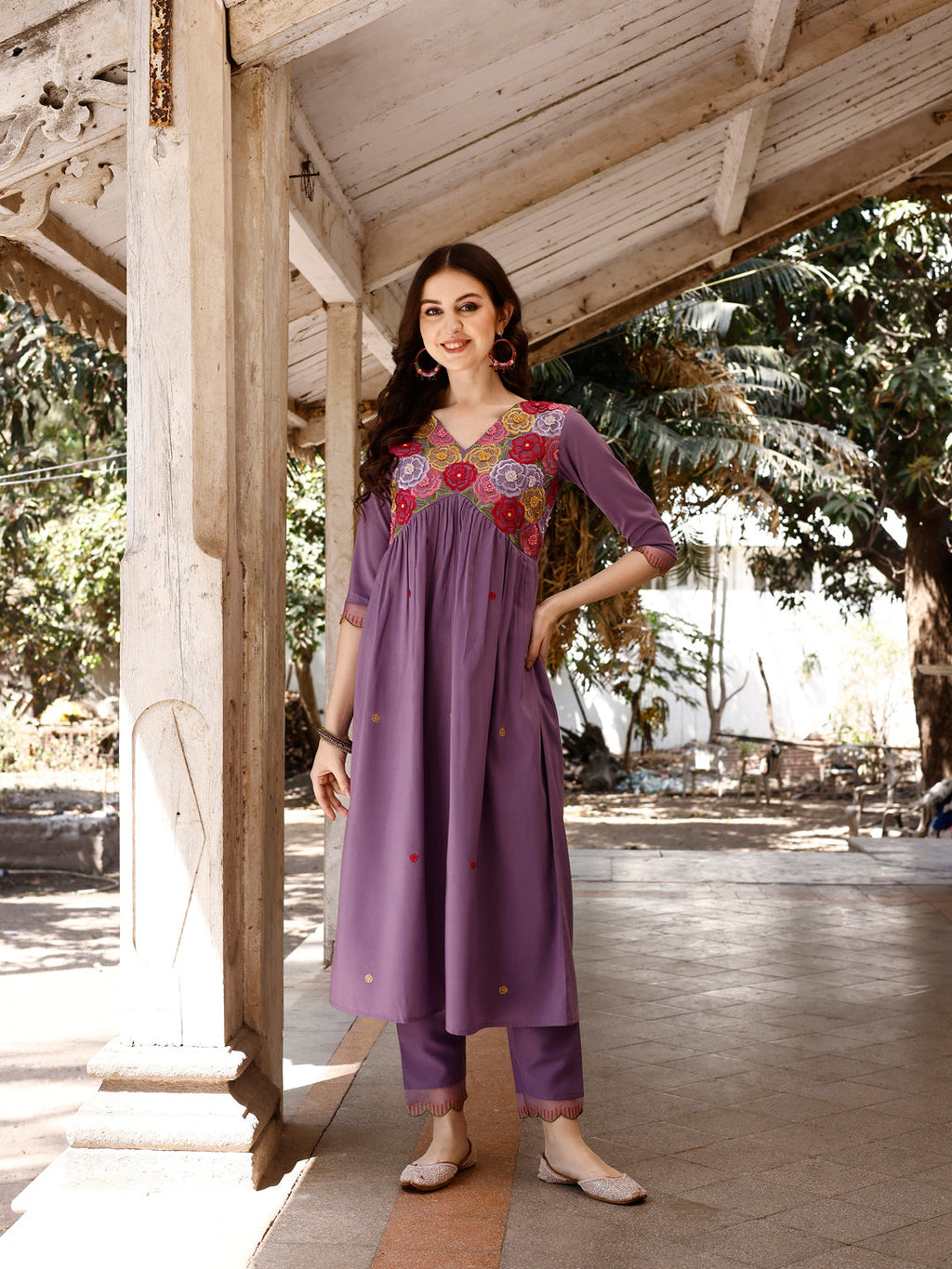 Alia Cut Hand Embroidered & Floral Embroidered Kurta With Pant & Organza Embroidered Dupatta Luxury Premium, Lavender - Hiral Fashion | Grocsy
