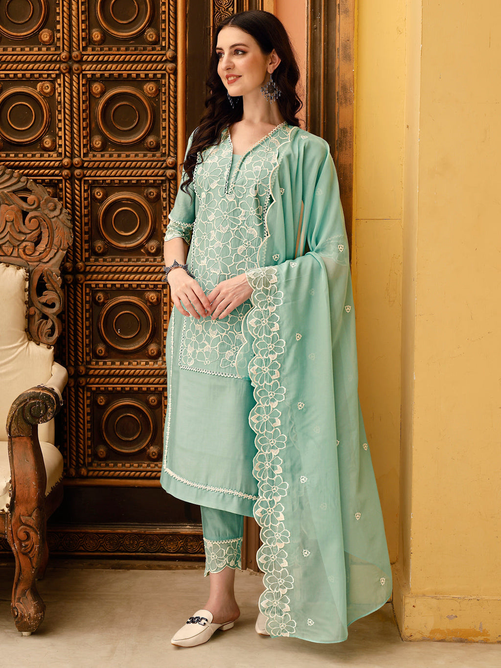 Pakistani Embroidered Kurta With Pant & Embroidered Dupatta, Green - Hiral Fashion | Grocsy