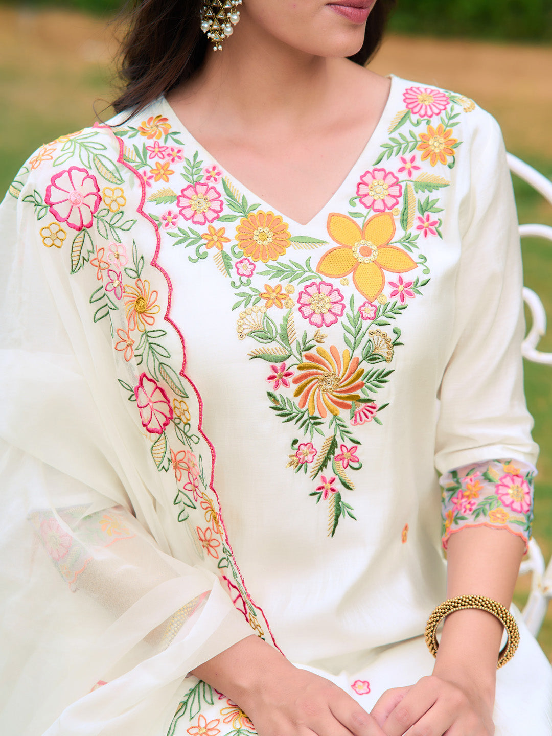 Embroidered Kurta With Pant & Organza Embroidered Dupatta, White - Hiral Fashion | Grocsy