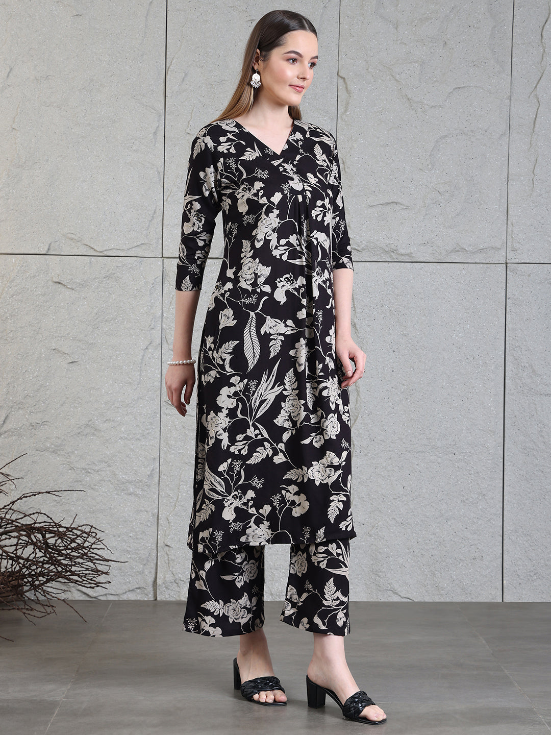 Botanical Printed Kurta With Palazzo Co-Ords Set, Black - Hiral Fashion | Grocsy