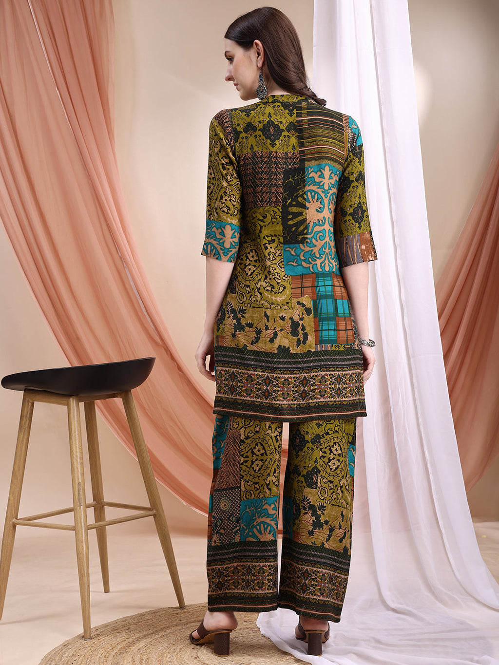 Intricate Floral And Paisley Motifs Co-Ords, Green - Hiral Fashion | Grocsy