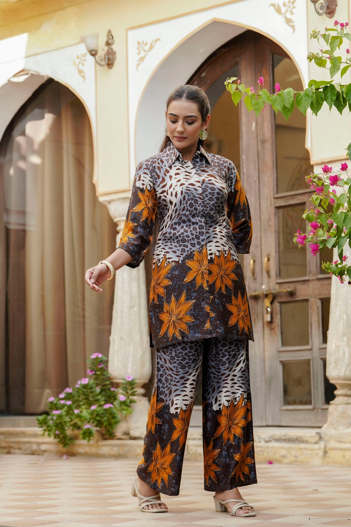 Animal & Floral Motifs Printed Ethnic Co-Ord Set, Grey - Hiral Fashion | Grocsy