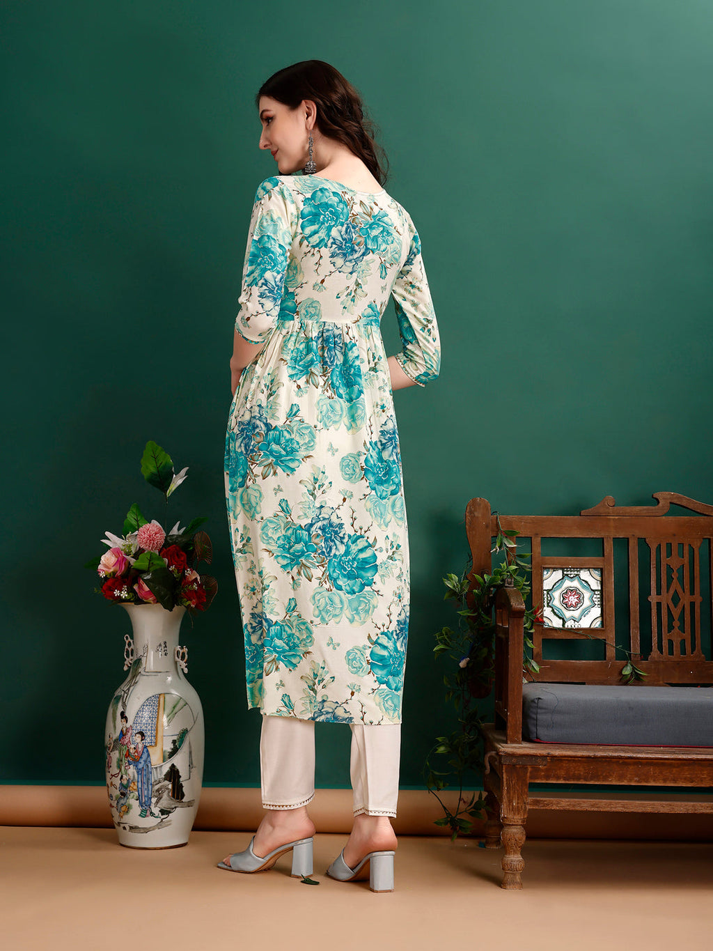 Alia Cut Floral Printed & Embroidered Kurta With Pant & Dupatta Set Premium Luxury, Multicolor - Hiral Fashion | Grocsy