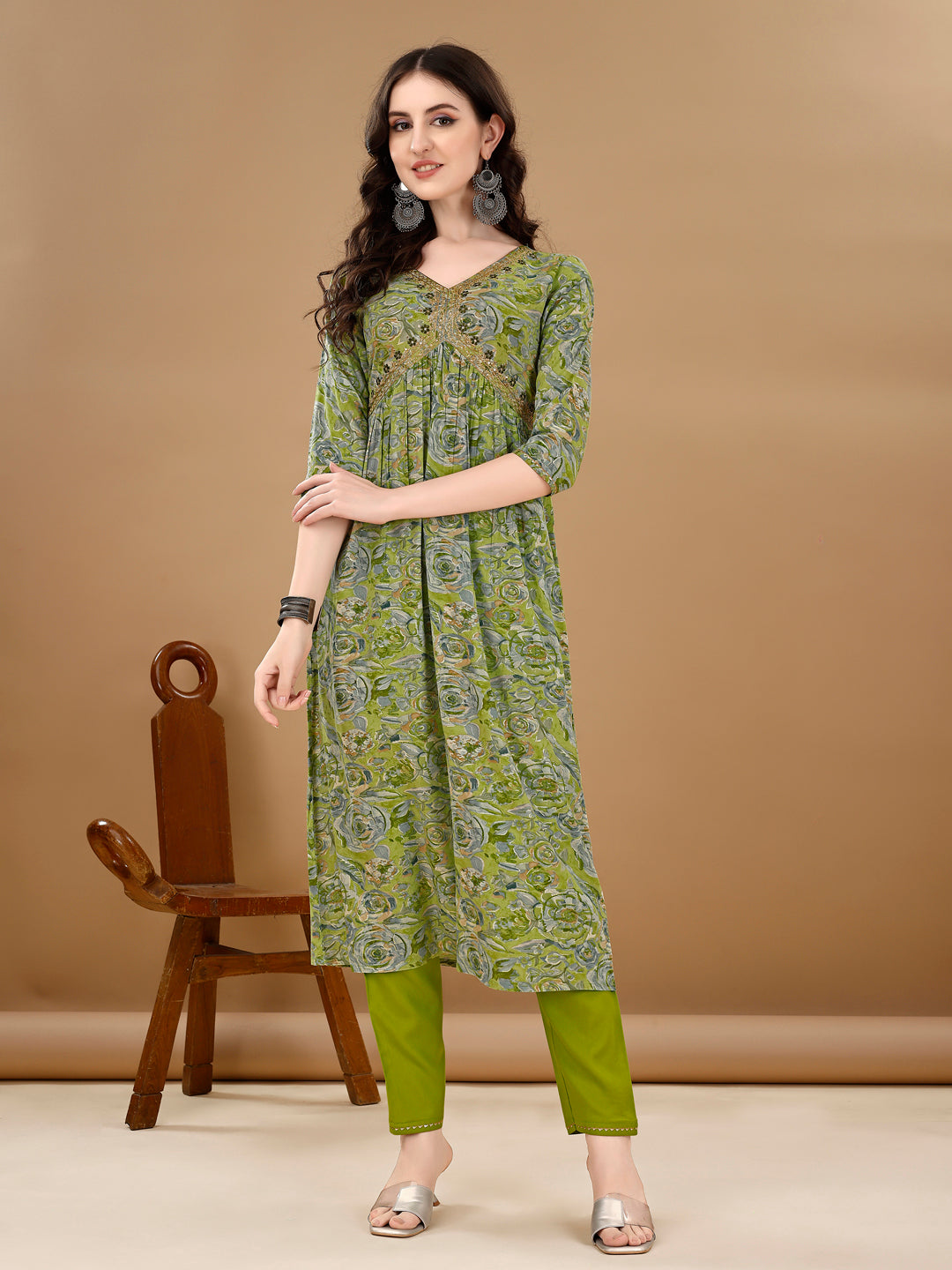 Alia Cut Floral Printed & Embroidered Kurta With Pant & Dupatta Set Luxury Premium, Multicolor - Hiral Fashion | Grocsy