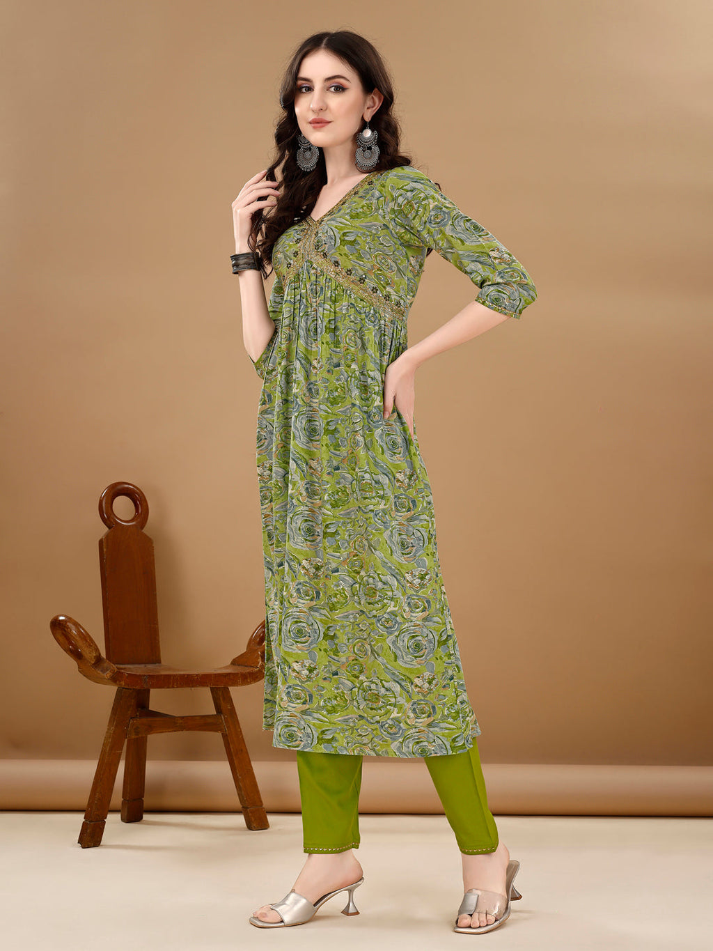 Alia Cut Floral Printed & Embroidered Kurta With Pant & Dupatta Set Luxury Premium, Multicolor - Hiral Fashion | Grocsy