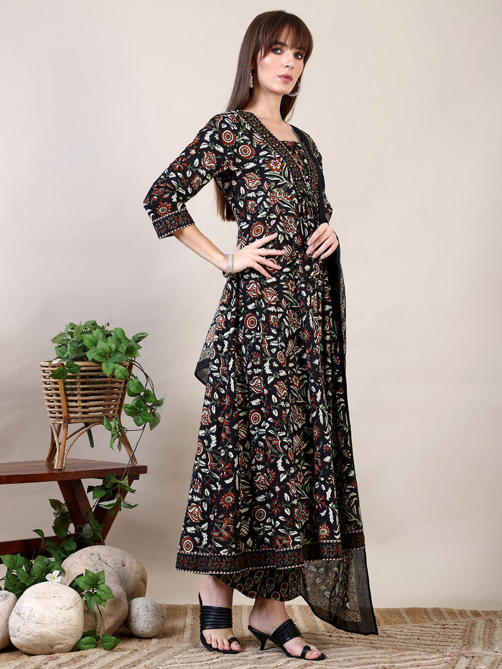 Floral Printed Flared Kurta With Pant & Dupatta, Black - Hiral Fashion | Grocsy