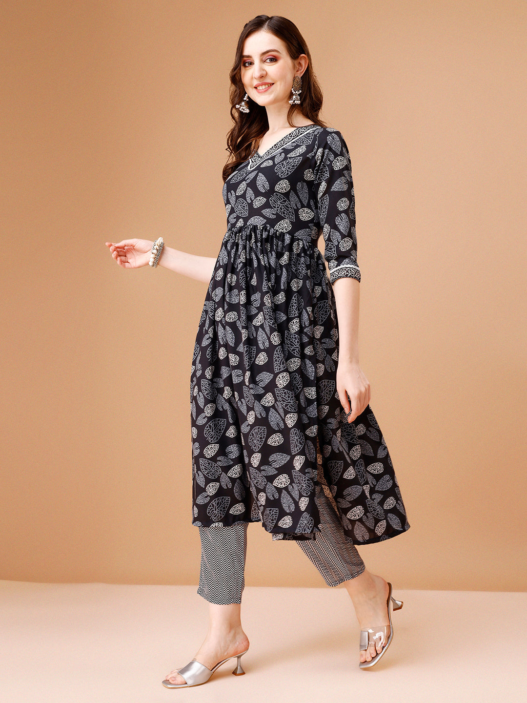 Leaf Printed Flared Kurta With Pant & Dupatta, Multicolor - Hiral Fashion | Grocsy