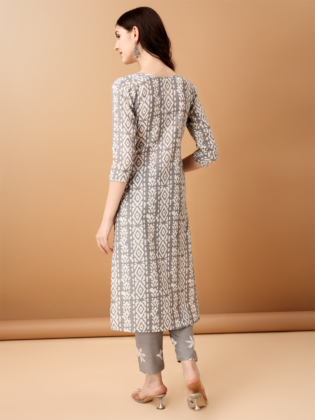 Bandhani Printed Cotton Kurta With Pant & Dupatta, Grey - Hiral Fashion | Grocsy