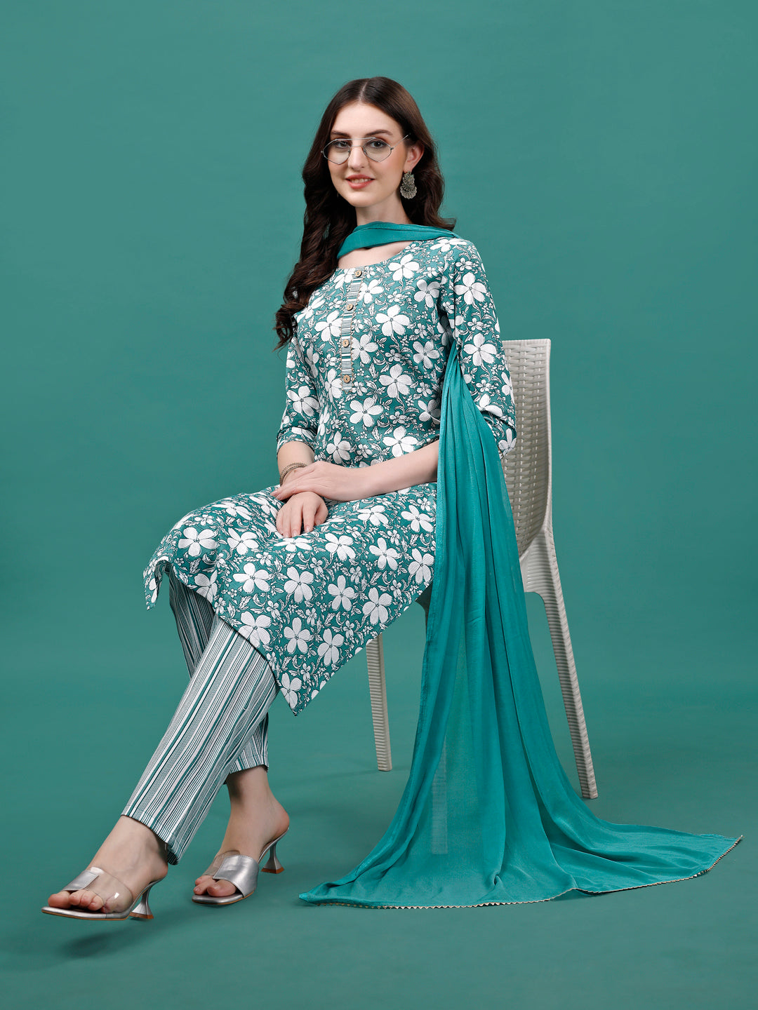 Floral Printed Casual Wear Kurta With Pant & Dupatta, Multicolor - Hiral Fashion | Grocsy
