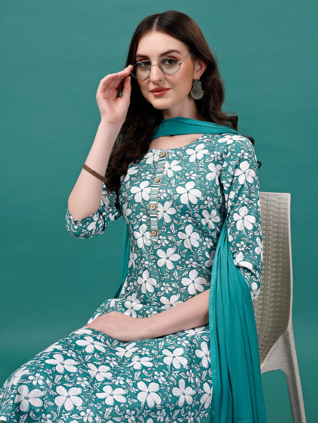 Floral Printed Casual Wear Kurta With Pant & Dupatta, Multicolor - Hiral Fashion | Grocsy