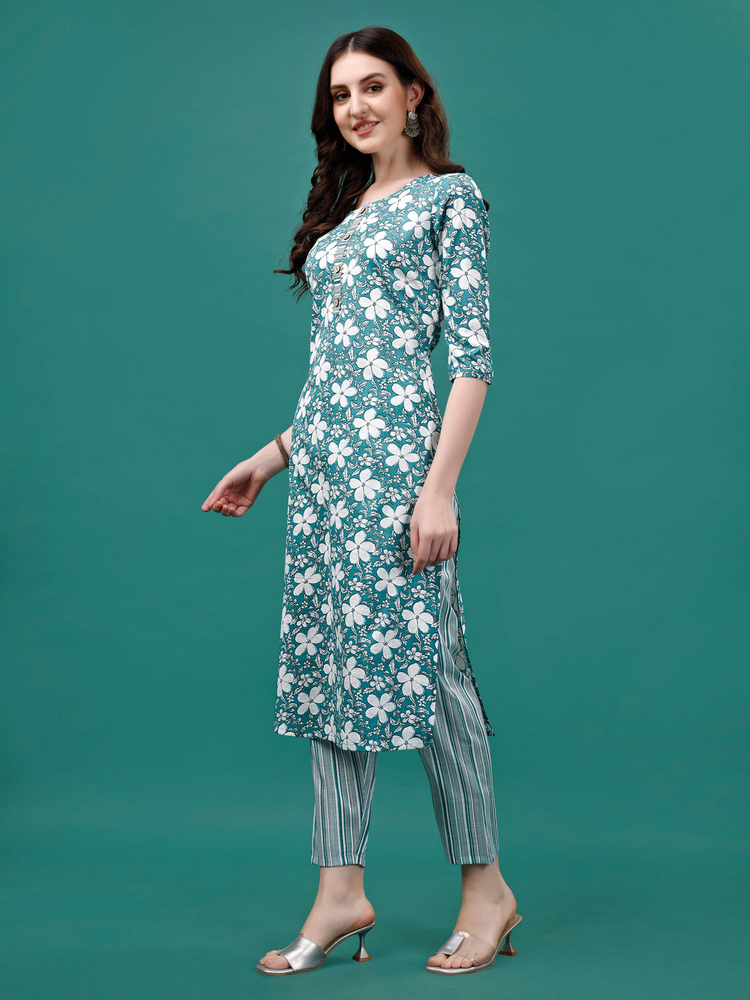 Floral Printed Casual Wear Kurta With Pant & Dupatta, Multicolor - Hiral Fashion | Grocsy