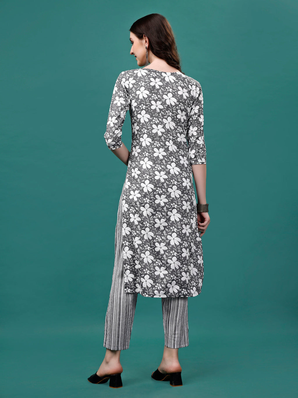 Floral Printed Casual Wear Kurta With Pant & Dupatta, Multicolor - Hiral Fashion | Grocsy