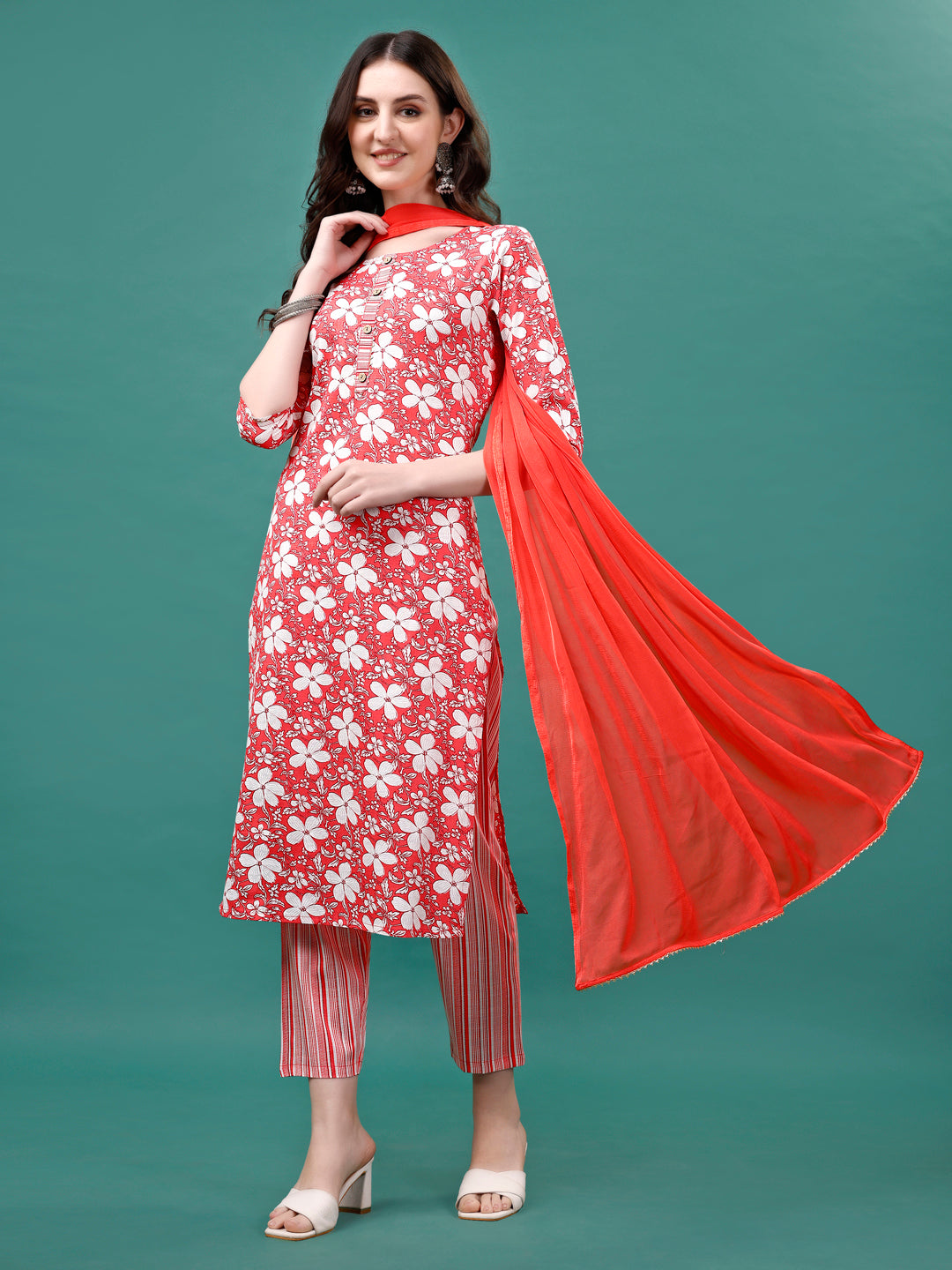 Floral Printed Casual Wear Kurta With Pant & Dupatta, Multicolor - Hiral Fashion | Grocsy