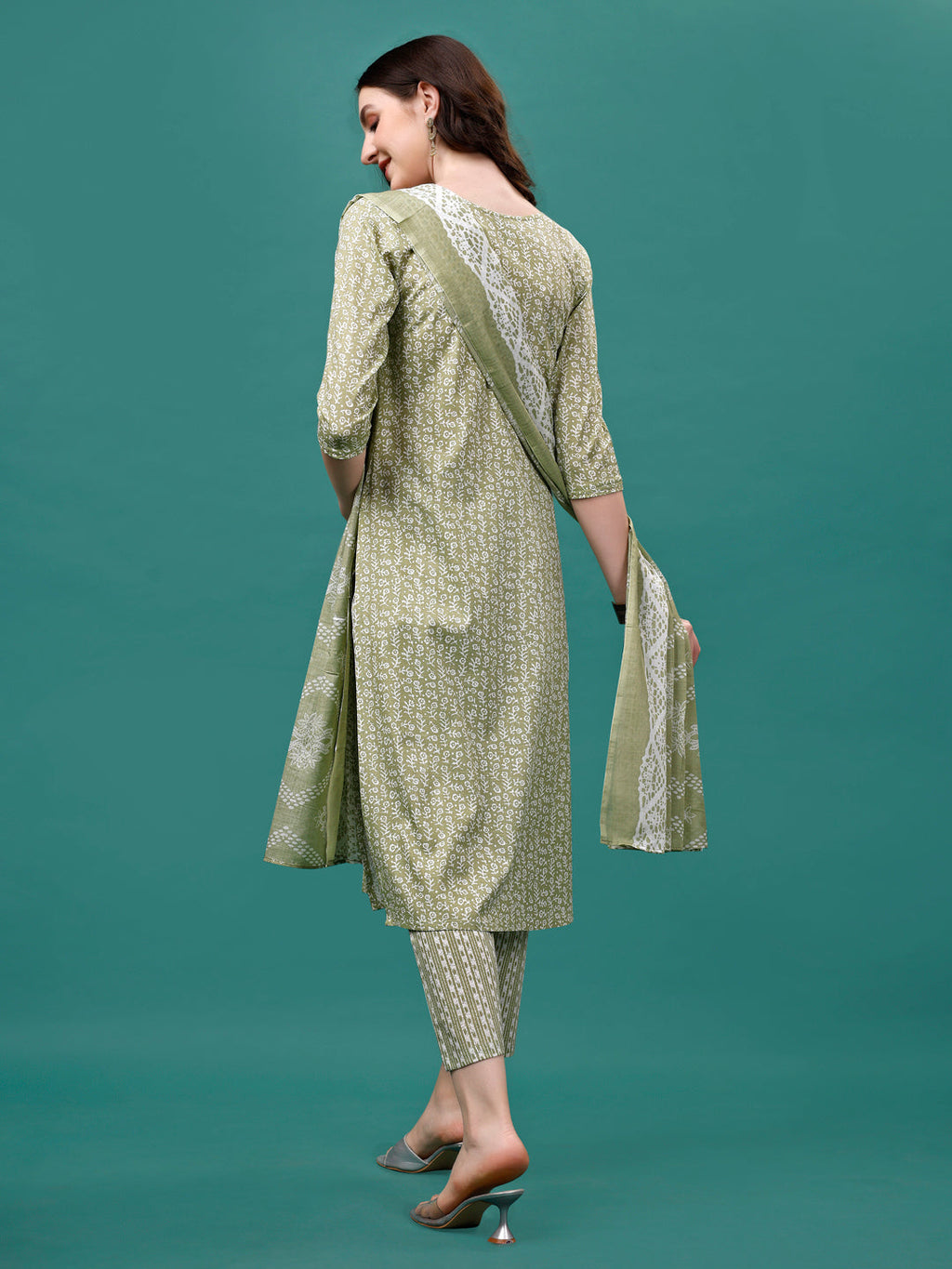 Floral Printed Casual Wear Kurta With Pant & Dupatta, Multicolor - Hiral Fashion | Grocsy