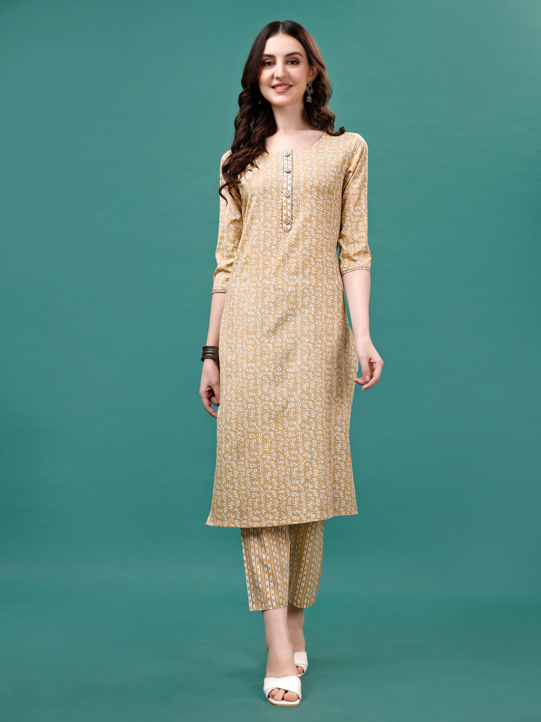 Floral Printed Casual Wear Kurta With Pant & Dupatta, Multicolor - Hiral Fashion | Grocsy