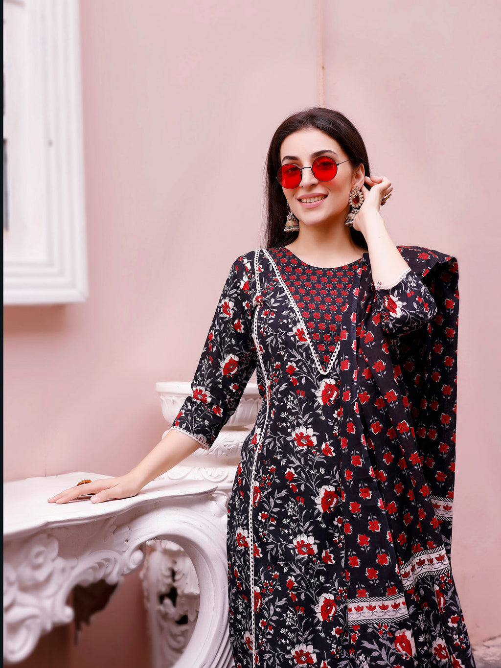 Floral Printed Kurta With Pant & Dupatta, Multicolor - Hiral Fashion | Grocsy