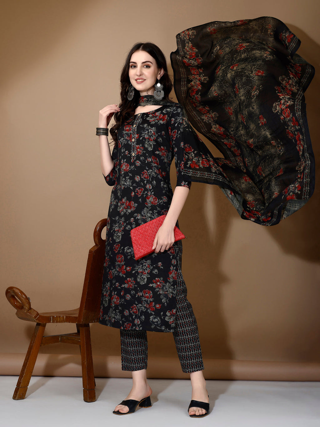 Floral Printed Kurta With Pant & Dupatta, Black - Hiral Fashion | Grocsy