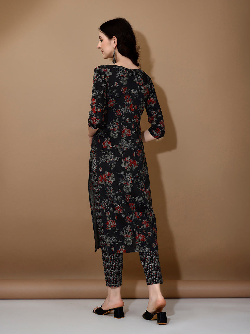 Floral Printed Kurta With Pant & Dupatta, Black - Hiral Fashion | Grocsy