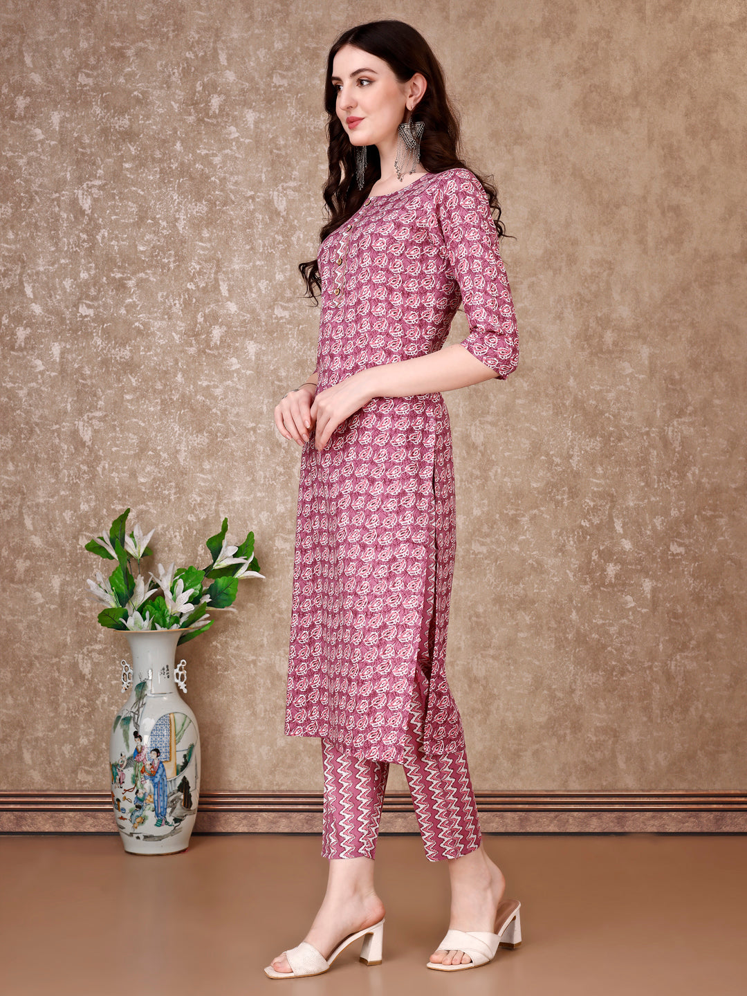 Leaf Printed Kurta With Printed Pant & Dupatta, Multicolor - Hiral Fashion | Grocsy