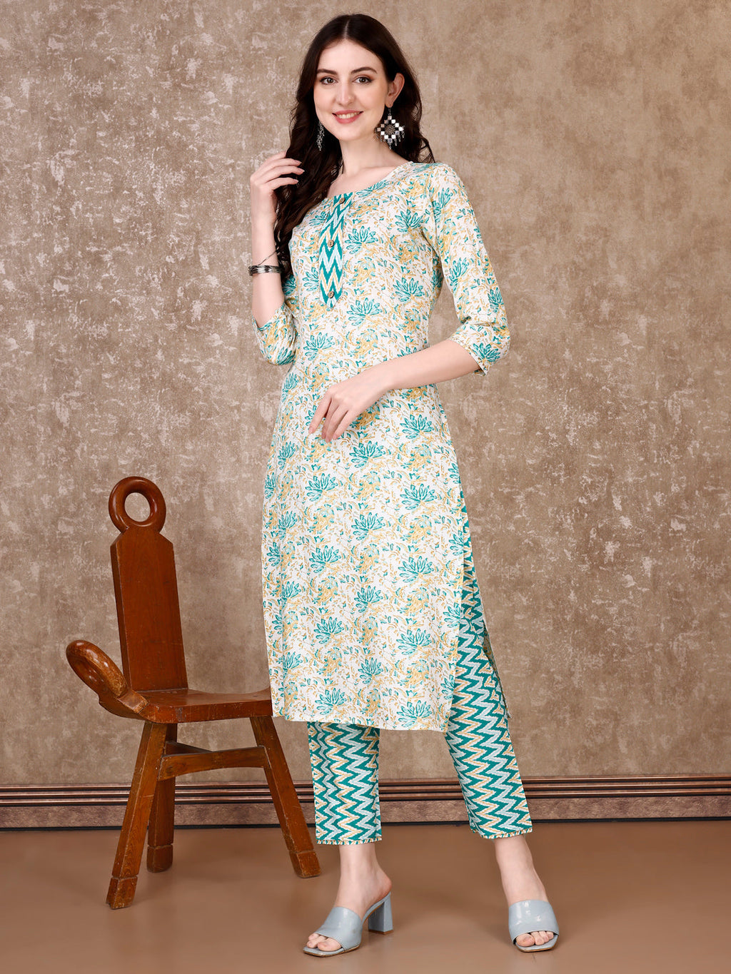 Floral Printed Kurta With Printed Pant & Dupatta, Multicolor - Hiral Fashion | Grocsy