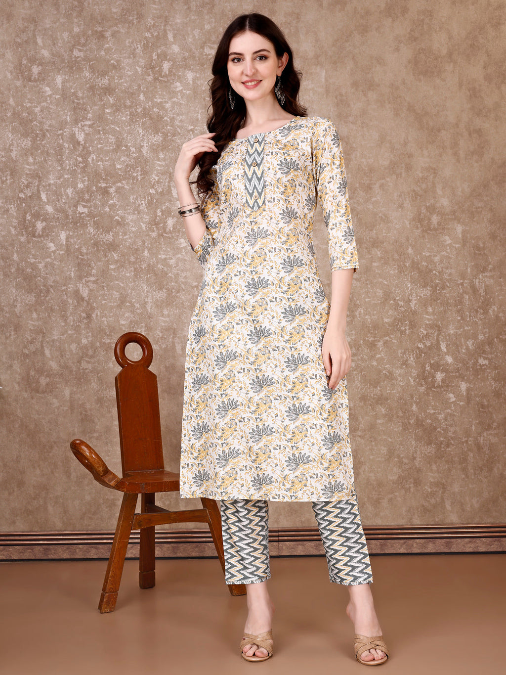 Floral Printed Kurta With Printed Pant & Dupatta, Multicolor - Hiral Fashion | Grocsy