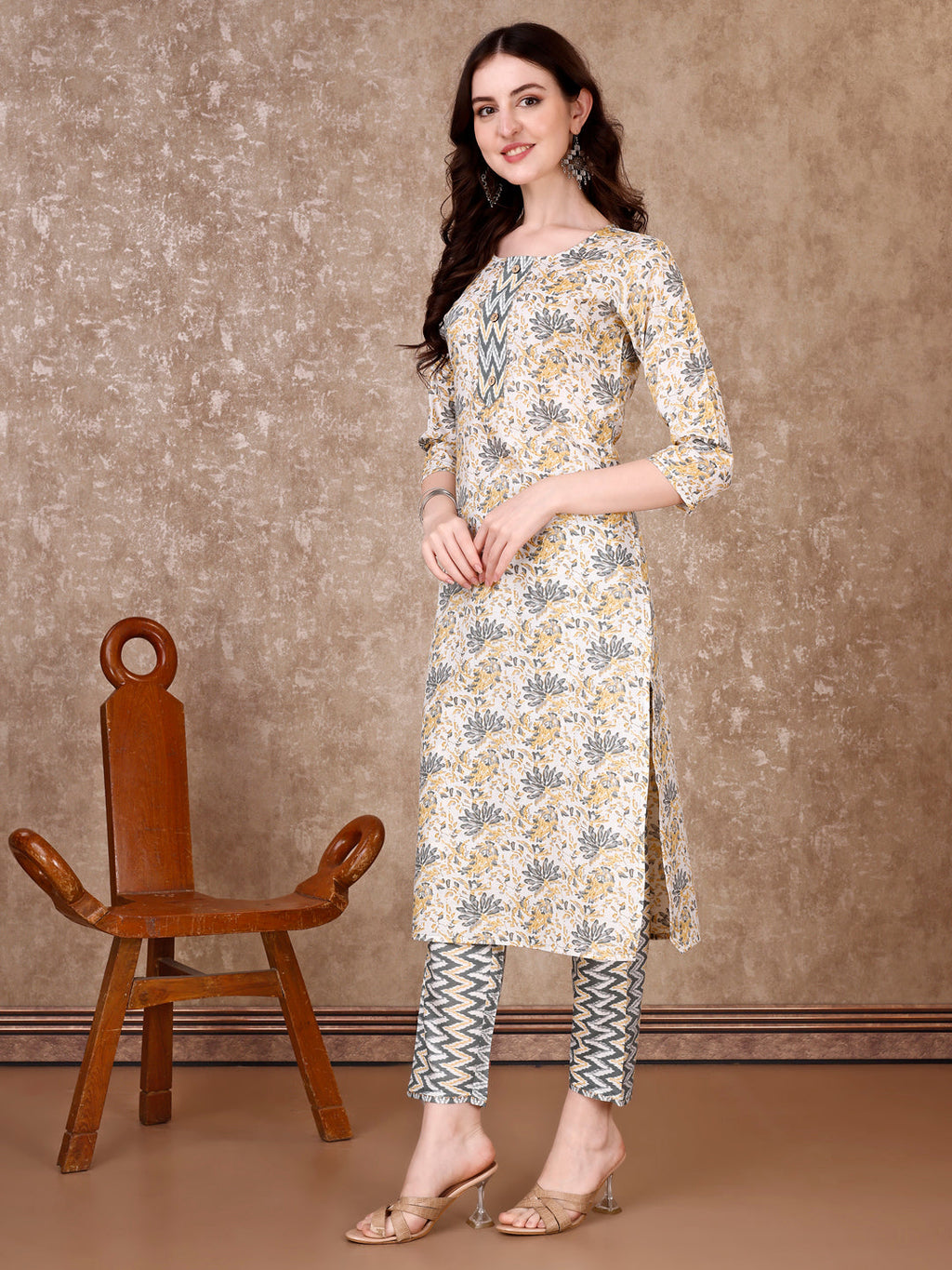 Floral Printed Kurta With Printed Pant & Dupatta, Multicolor - Hiral Fashion | Grocsy