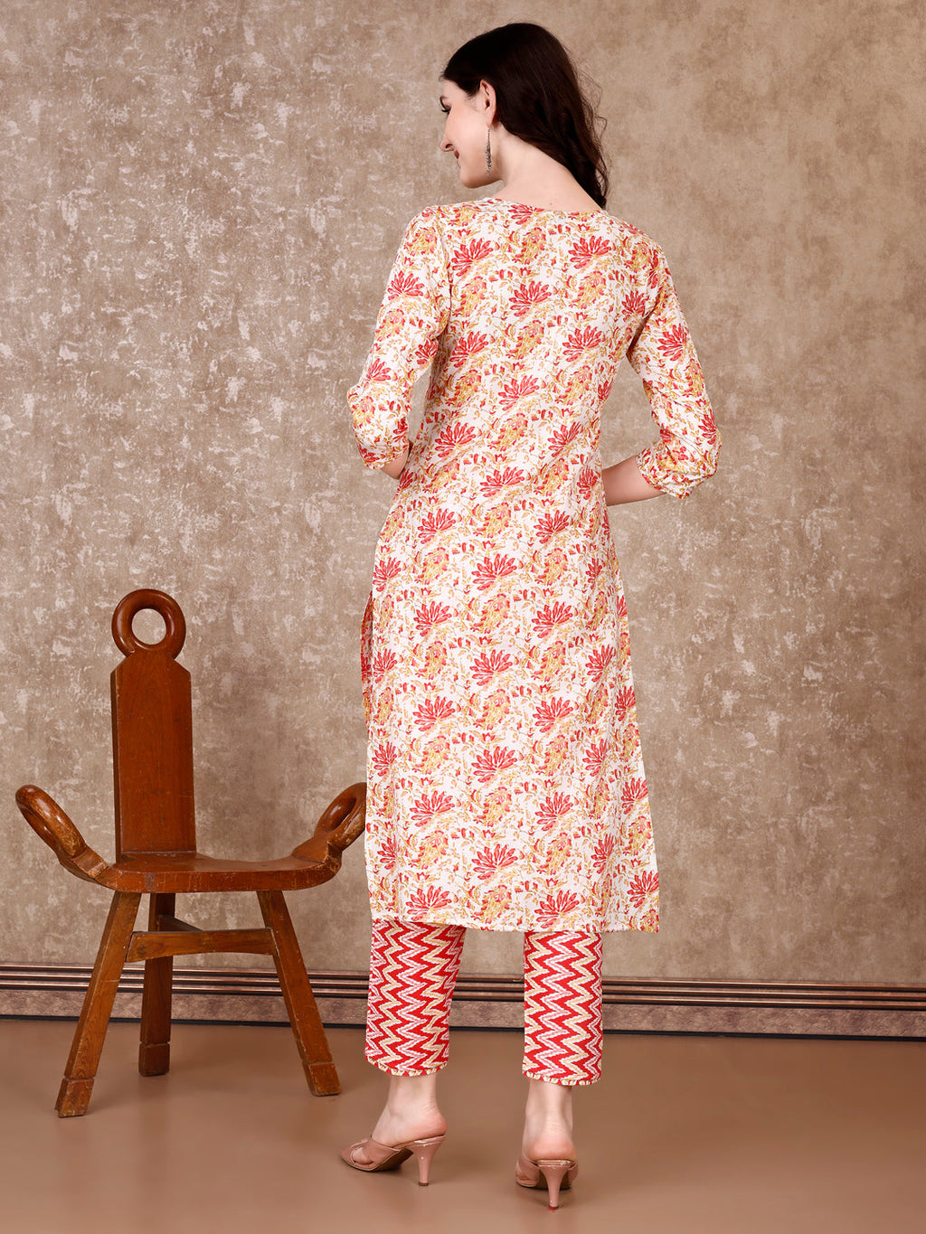 Floral Printed Kurta With Printed Pant & Dupatta, Multicolor - Hiral Fashion | Grocsy