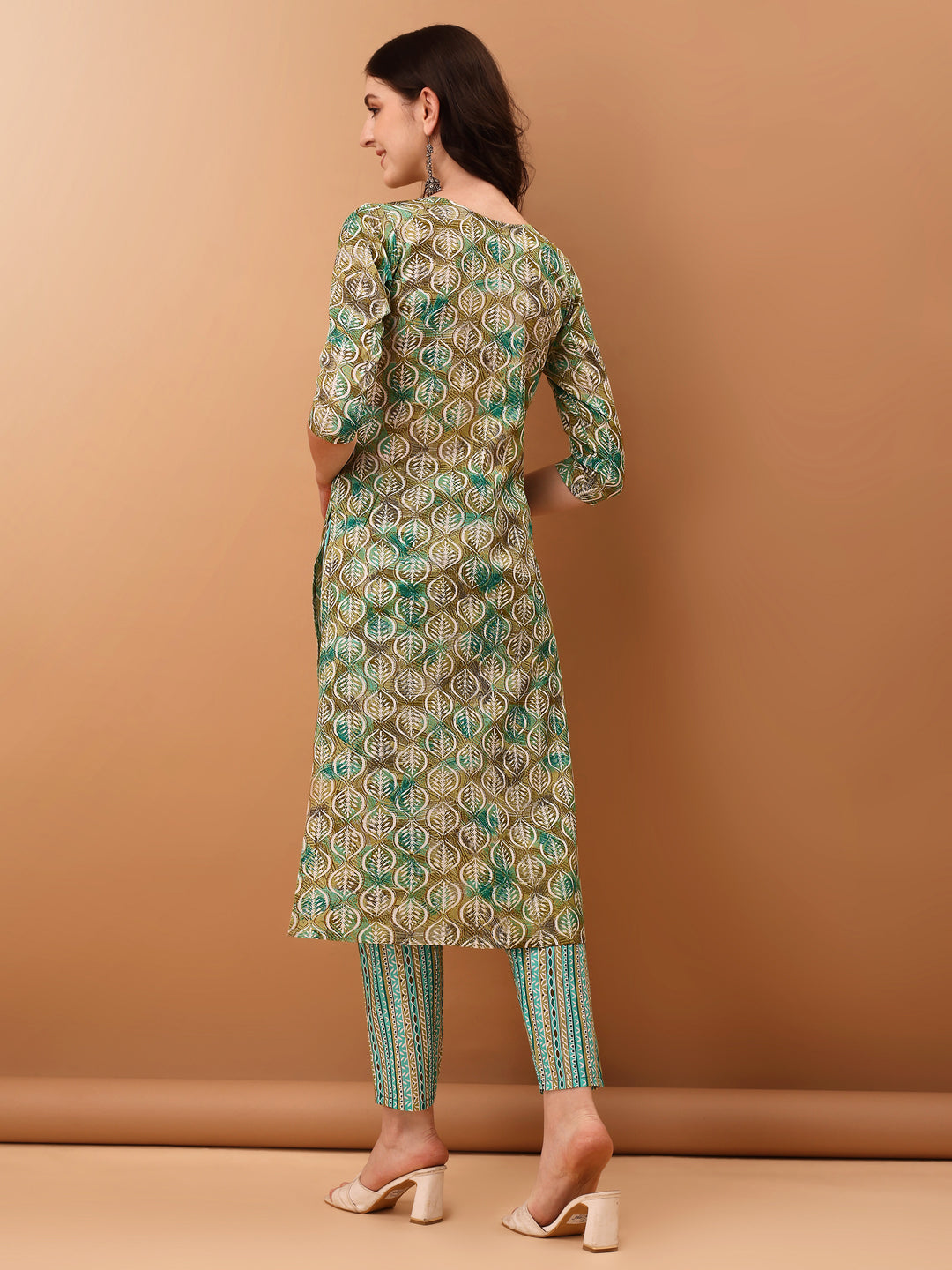 Floral Printed Kurta With Pant & Dupatta, Green - Hiral Fashion | Grocsy