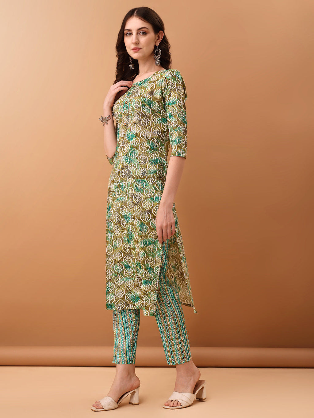 Floral Printed Kurta With Pant & Dupatta, Green - Hiral Fashion | Grocsy