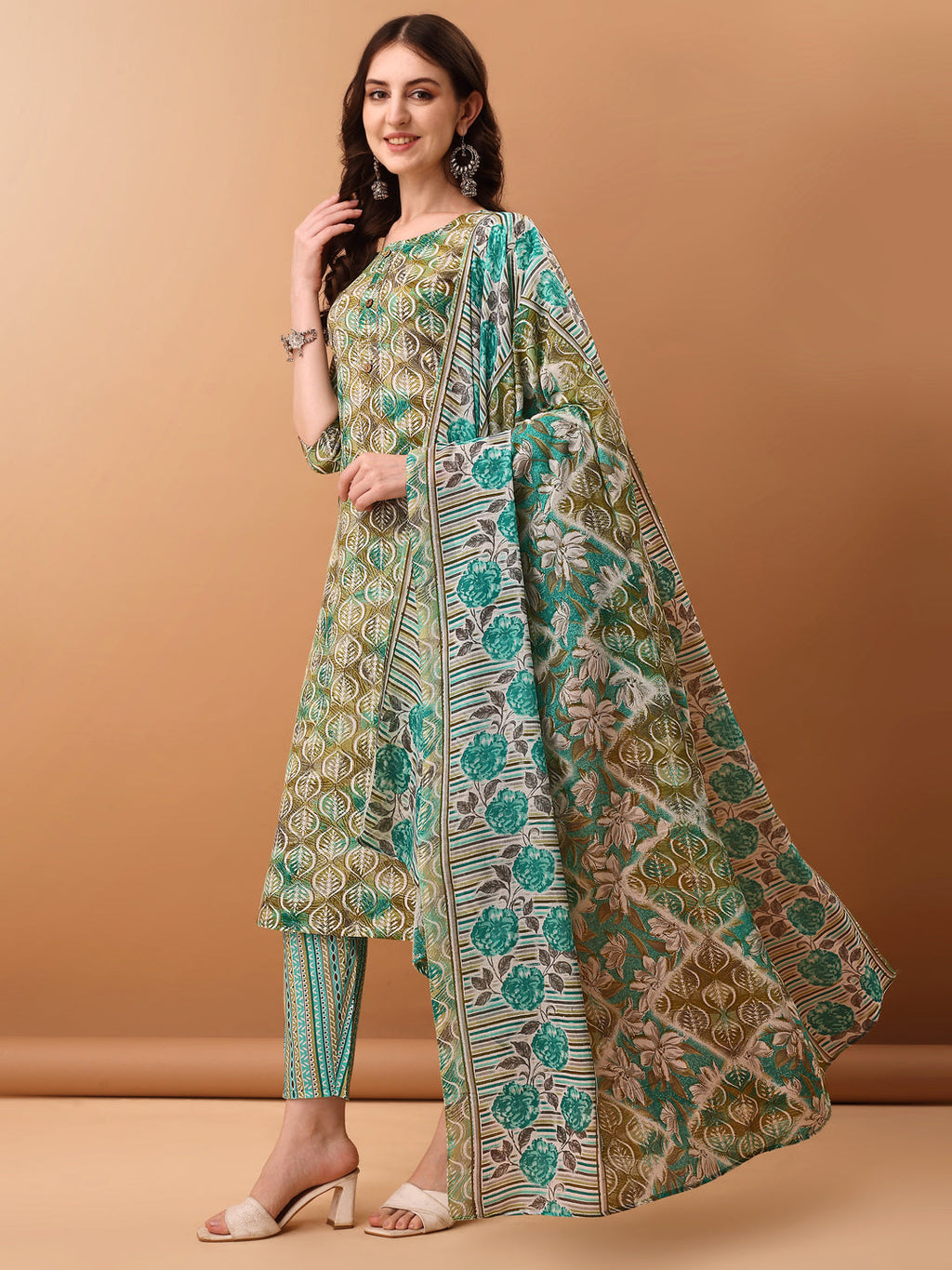 Floral Printed Kurta With Pant & Dupatta, Green - Hiral Fashion | Grocsy